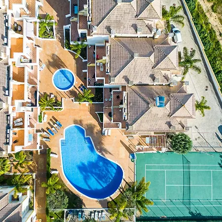 Daisy 2 Bedroom Апартаменты