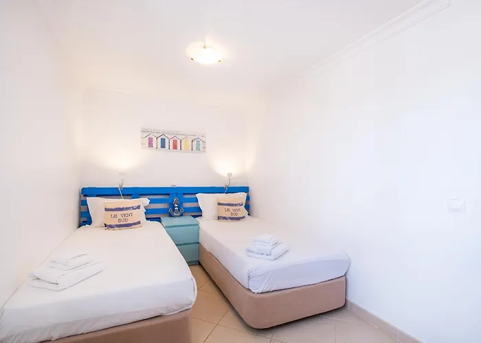 Daisy 2 Bedroom Apartman *